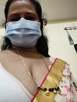 Raashi_15  live sex cam