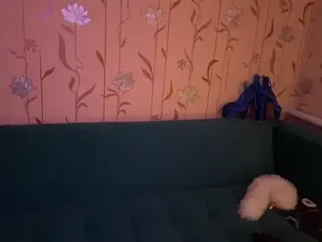 WinnieEdmonds  live sex cam