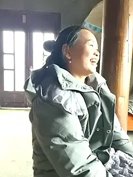 Mykzzzhk  live sex cam