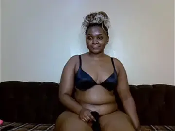Bootieshake  live sex cam