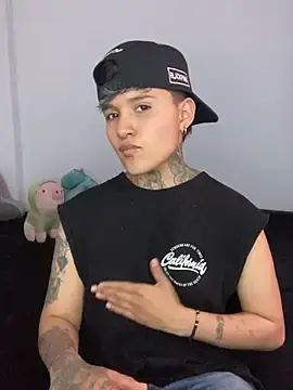 JaxWolf77  live sex cam
