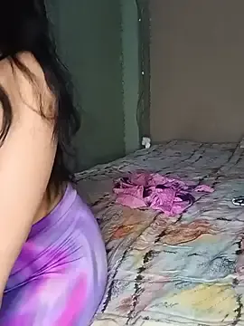 Lucia1002  live sex cam