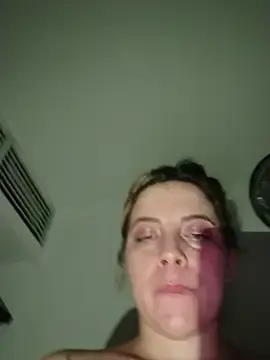 Tiffany_bella  live sex cam