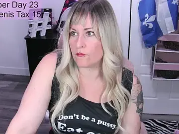 Gennyrock  live sex cam