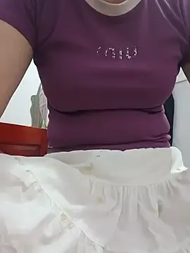 Bong_Hoa  live sex cam