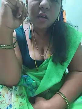 Tamil-kaviya98  live sex cam