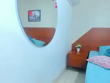 Yara_shadow  live sex cam