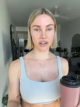 Raeparks  live sex cam