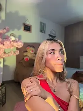Soffia_7  live sex cam