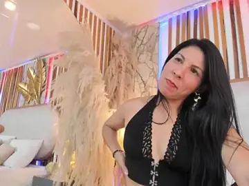EliseBell  live sex cam
