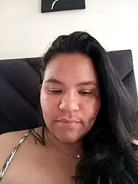 Julieta-tits  live sex cam