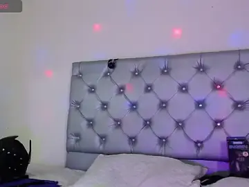 Melanivelvet  live sex cam