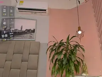 Dyvis_22  live sex cam