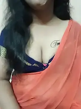 Roopa__  live sex cam