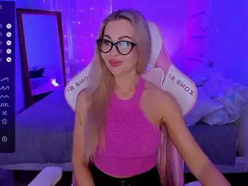 AdeleRoberts  live sex cam