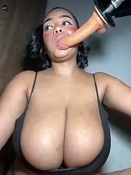 Emy_leon  live sex cam