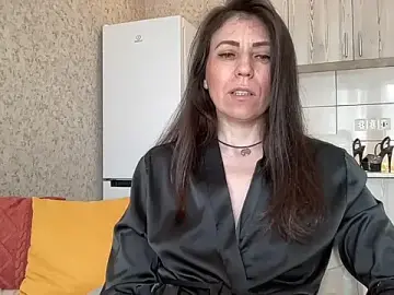 HotyWinter  live sex cam