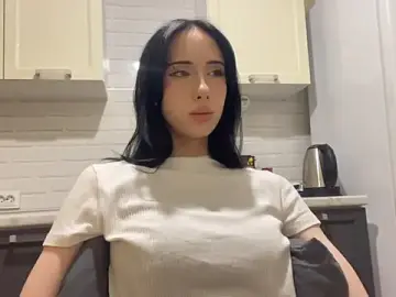 IsabellaQiueen  live sex cam
