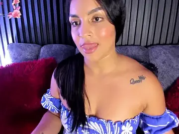 LongHair_Queen  live sex cam