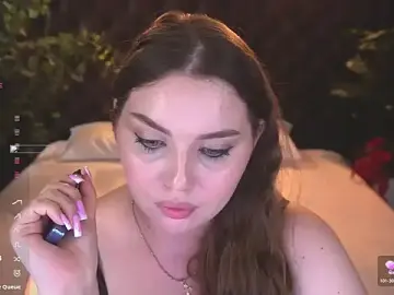 LuxSopphia  live sex cam