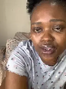 ThickPearlx23  live sex cam