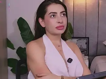 Caralella  live sex cam
