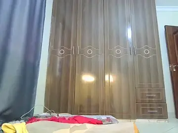Miss_curvy0  live sex cam