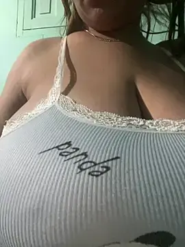 Nightvibe3  live sex cam