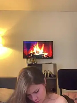Violettabond  live sex cam