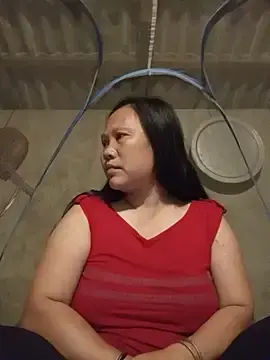 Chily-yy  live sex cam