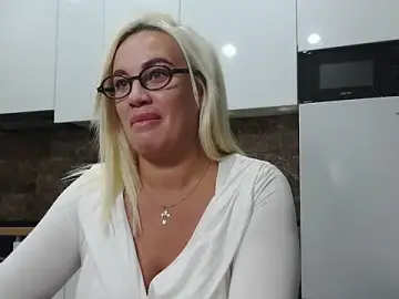 MariaTravel  live sex cam