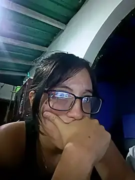 AnnyR13  live sex cam