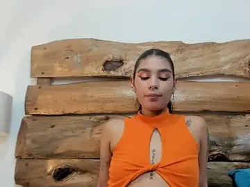 LeandraEvanz  live sex cam