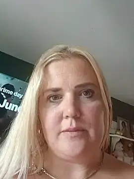 LolianaLovely22  live sex cam