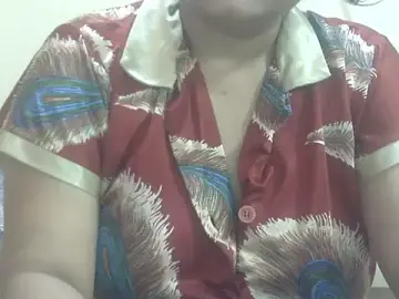 Lusty_Wife1  live sex cam