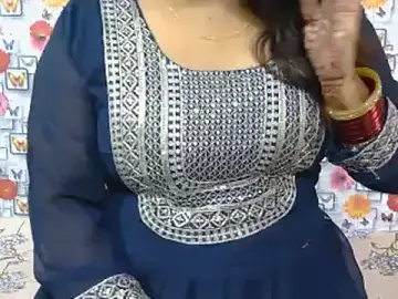Lusty_Wife1  live sex cam