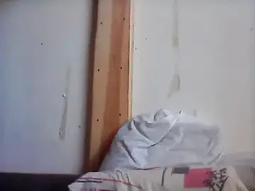 Milana38  live sex cam