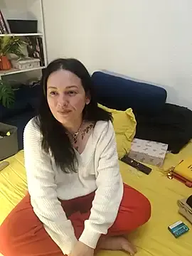OliviaKlark  live sex cam