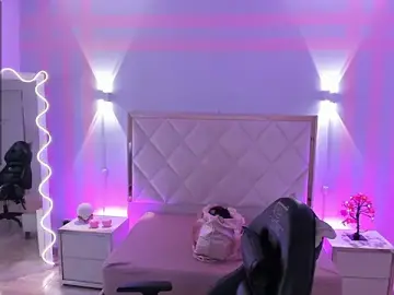 Rosalind_tay  live sex cam