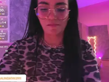 Rosalind_tay  live sex cam
