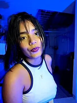 Caro03x  live sex cam