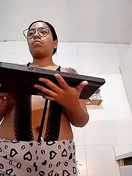 Martina__18  live sex cam