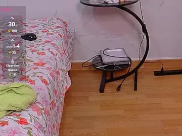 Matureahomegirl  live sex cam