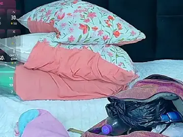 Matureahomegirl  live sex cam