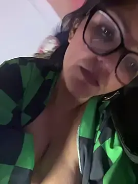 AuroraChest  live sex cam