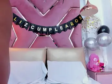 Charlotte-Wright  live sex cam