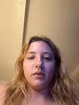 Kehlaniluvsyou69  live sex cam