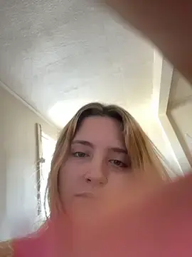 Kehlaniluvsyou69  live sex cam