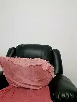 Nathahot69  live sex cam