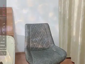 Ououla  live sex cam